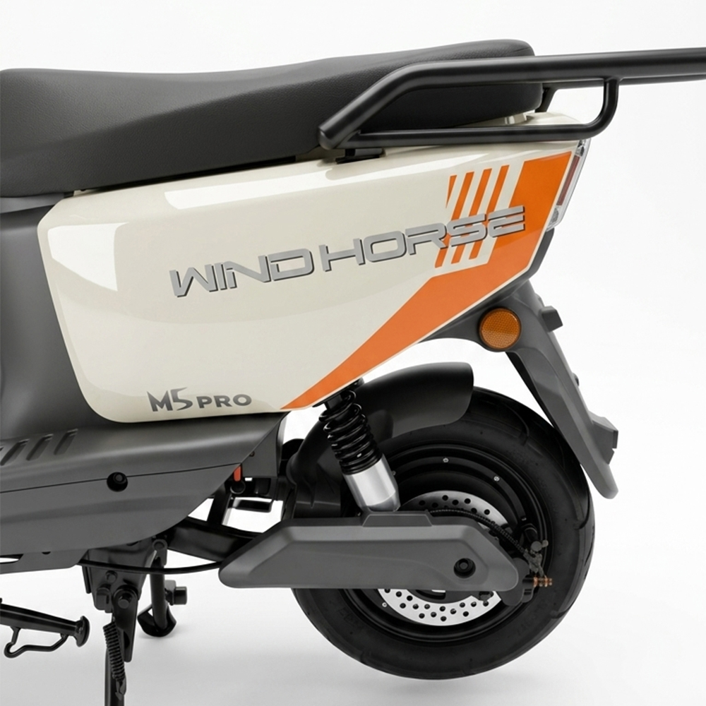 WIND HORSE M5 Pro Electric Bike 1500W Powerful Motor, 80KM/H High-Speed, 60V 20Ah, 50KM Range, 14-Inch Tires, Carbon Alloy Frame, NFC Smart Keys, Dual Suspension – Ultra Performance E-Bike for Adults 16 WIND HORSE M5 Pro Electric Bike 1500W Powerful Motor, 80KM/H High-Speed, 60V 20Ah, 50KM Range, 14-Inch Tires, Carbon Alloy Frame, NFC Smart Keys, Dual Suspension – Ultra Performance E-Bike for Adults - الصورة 16